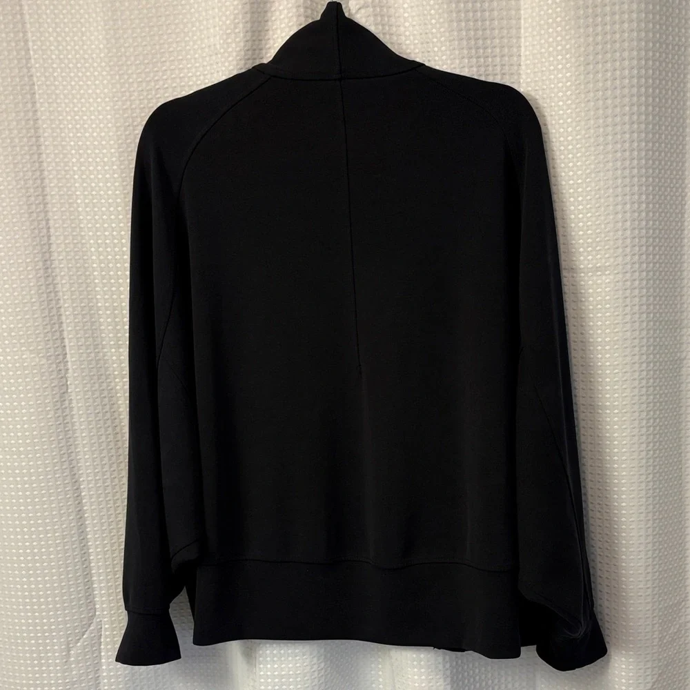 Lululemon Softstreme Drop Sleeve Wrap ~ 10 ~ Black
